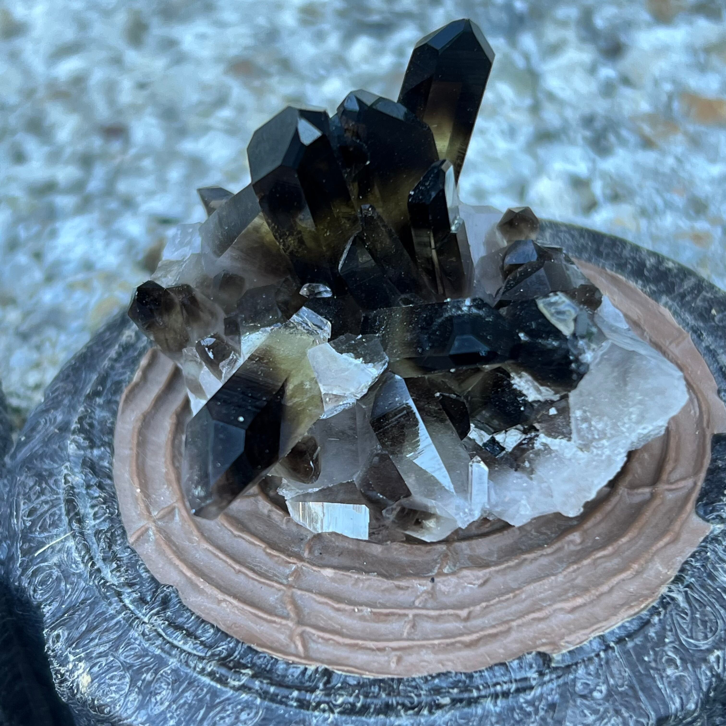 アーカンソー州産・黒水晶（モリオン）ミニクラスター