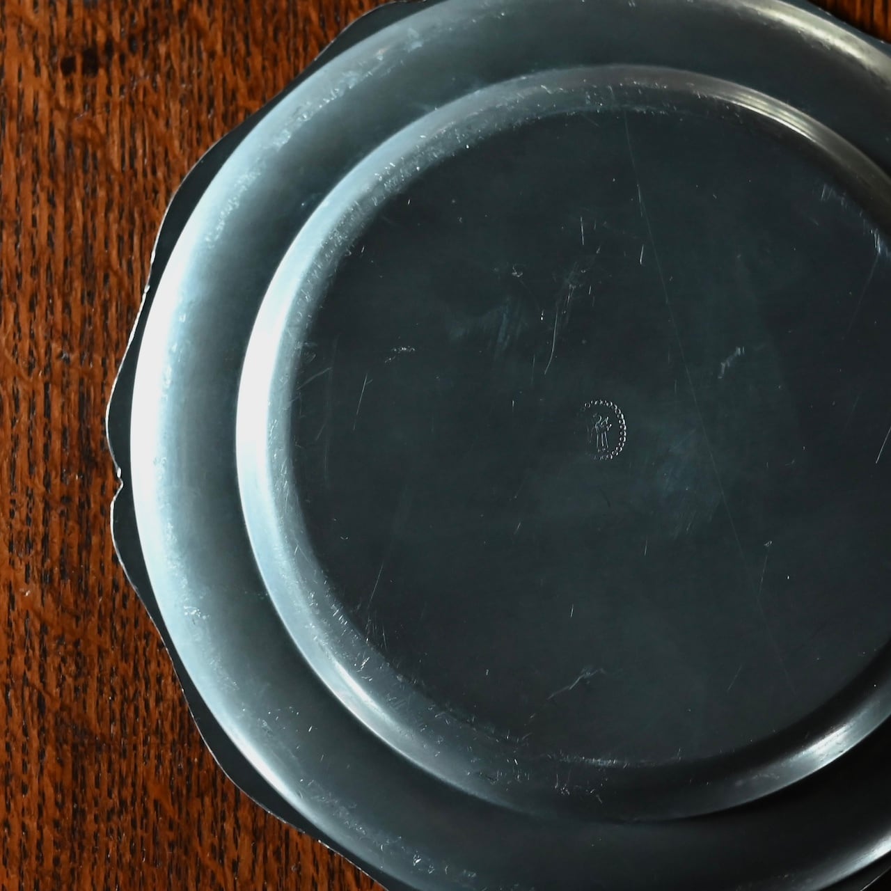 アンティーク エタン ピューター 錫製プレート ツヤあり 使用感あり フランス アンティーク ピューター エタン 小さいプレート 皿