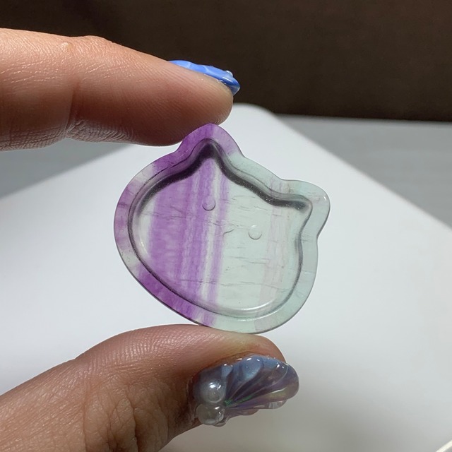 8.可愛い猫顔☆フローライト猫皿