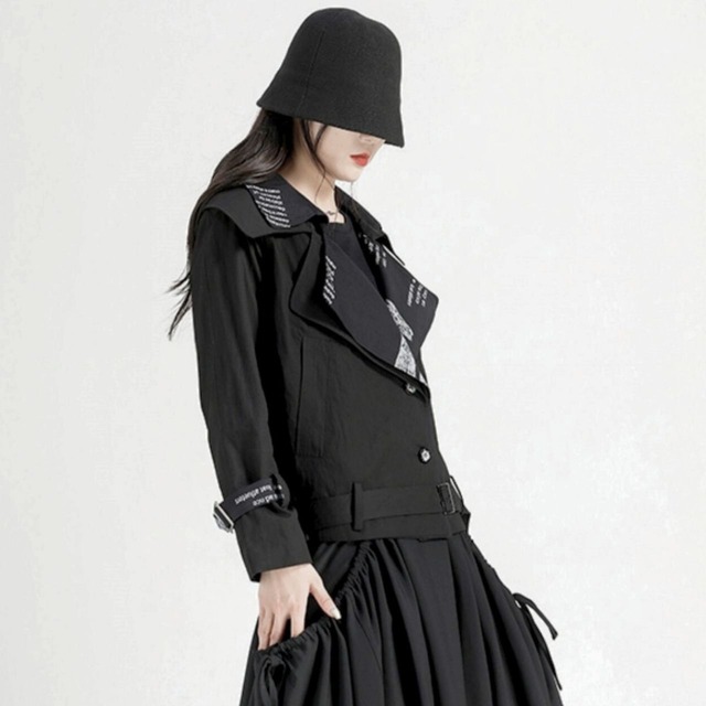 Niche splicing short jacket C0772