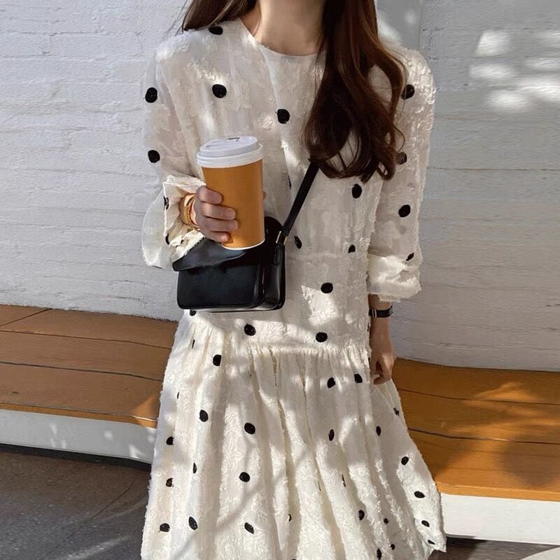 ホワイトドットワンピース