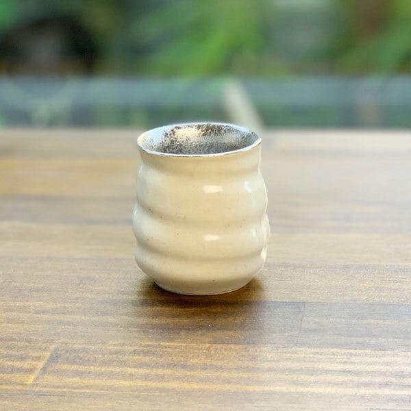 希少 有田焼 10寸 八画皿 流水あやめ 希少 有田焼 10寸 八画皿 流水あやめ