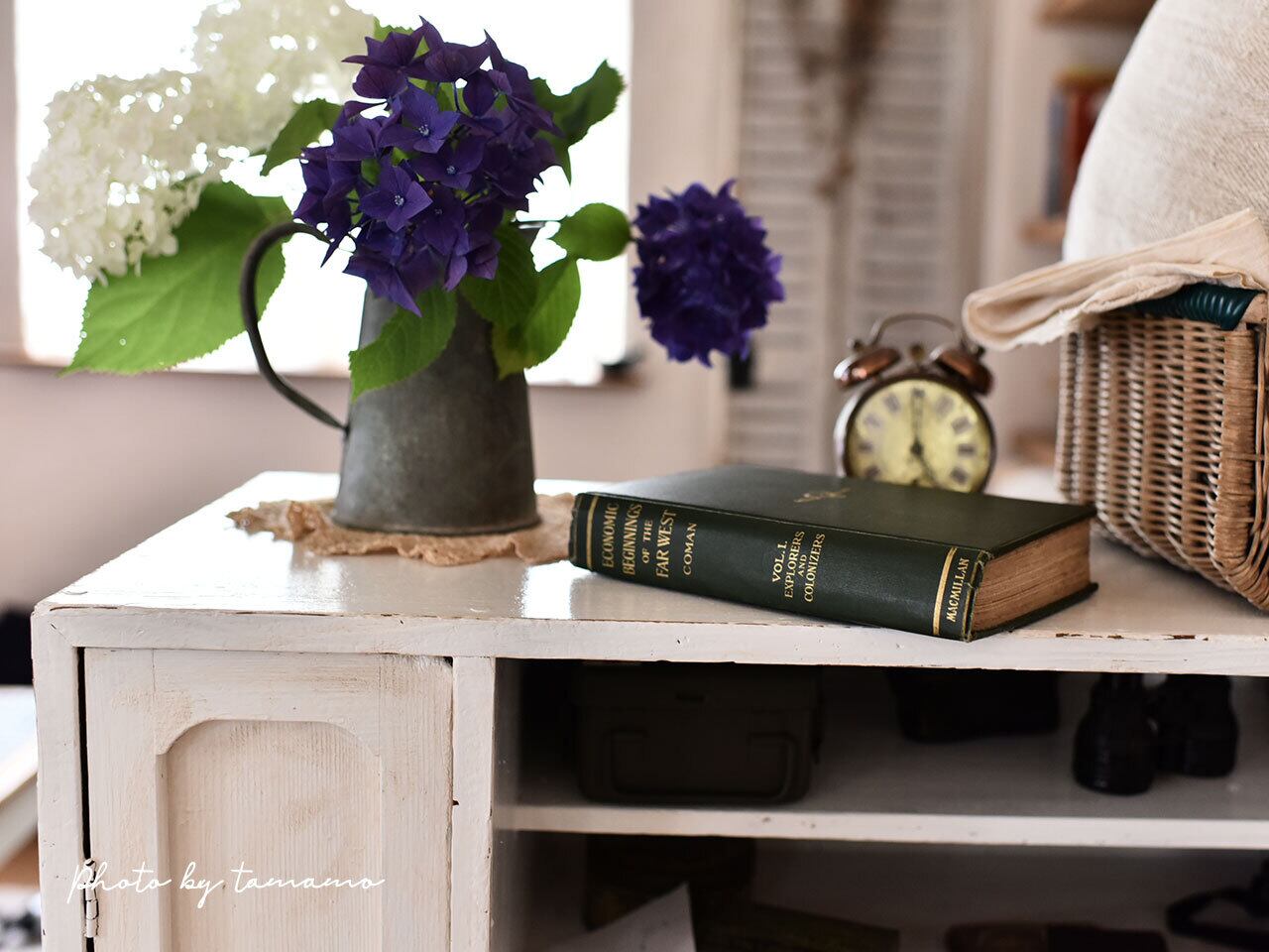 古い色合いが素敵な緑の本 *イギリスアンティーク