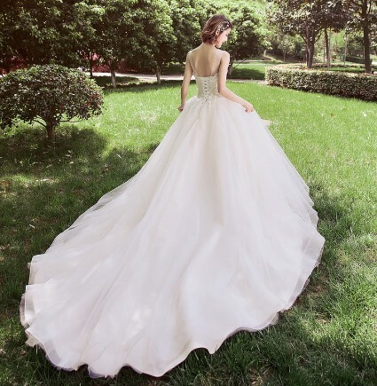 美品！ ウエディングドレス ホワイト ロングトレーン エレガント 優雅  