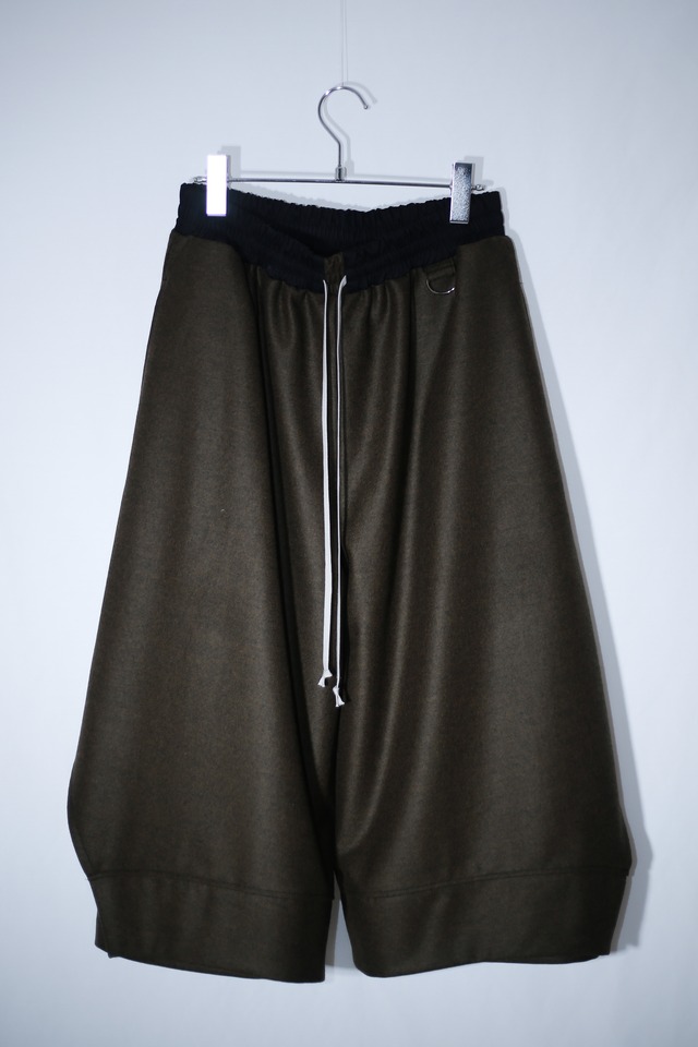 Slit-Pants (khaki)