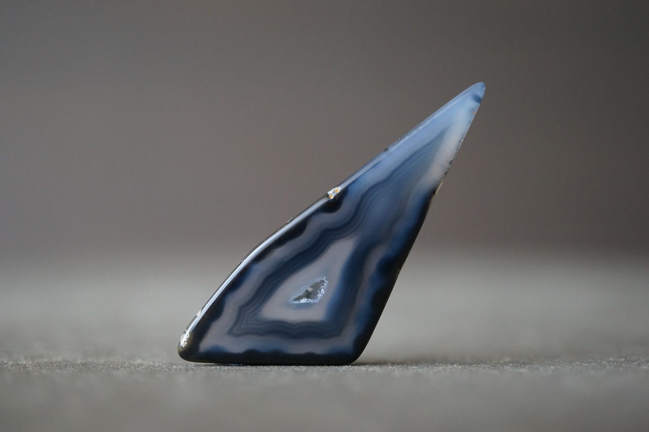 ポリへドロイド・アゲート Polyhedroid Agate 2236