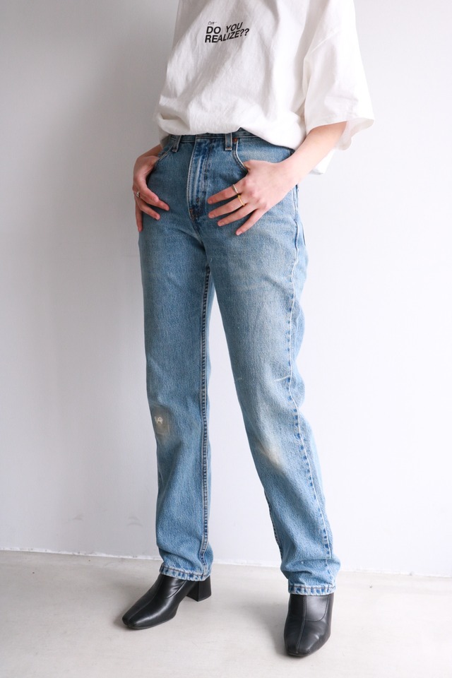 Vintage Levis 505 damaged women's denim pants