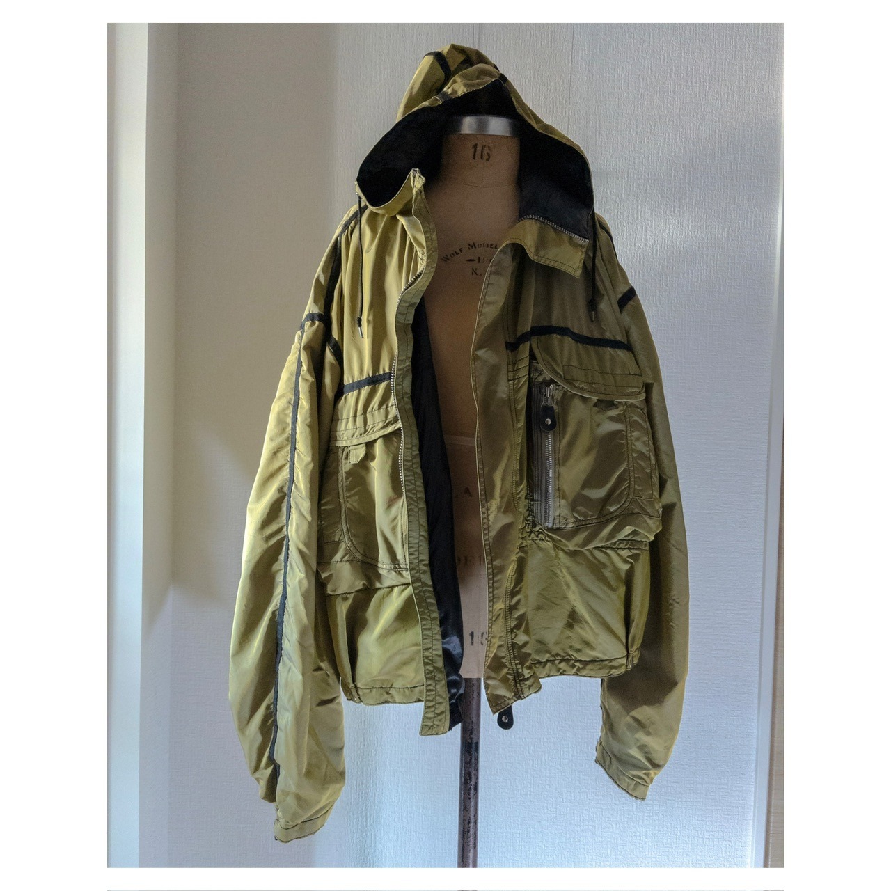 JET SET Tonic Nylon Hoodie Jacket