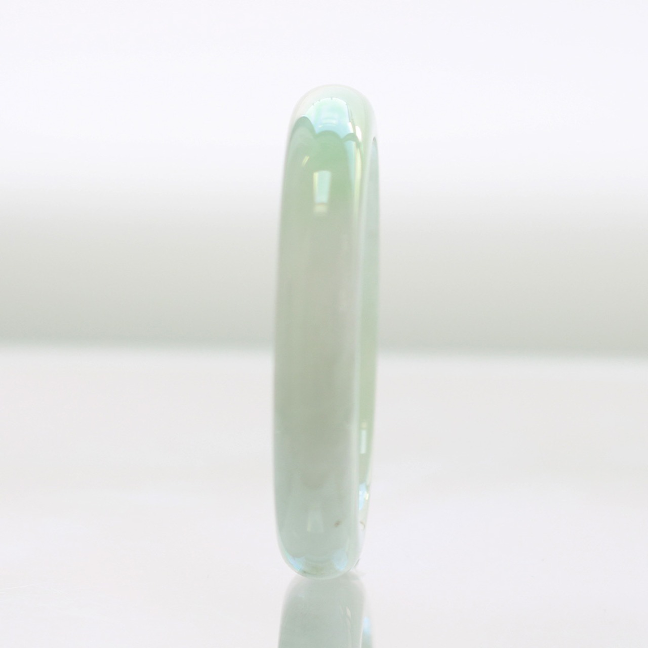 【内径 約56mm】 White Komaru 翡翠バングル A貨翡翠 jd_bg1432