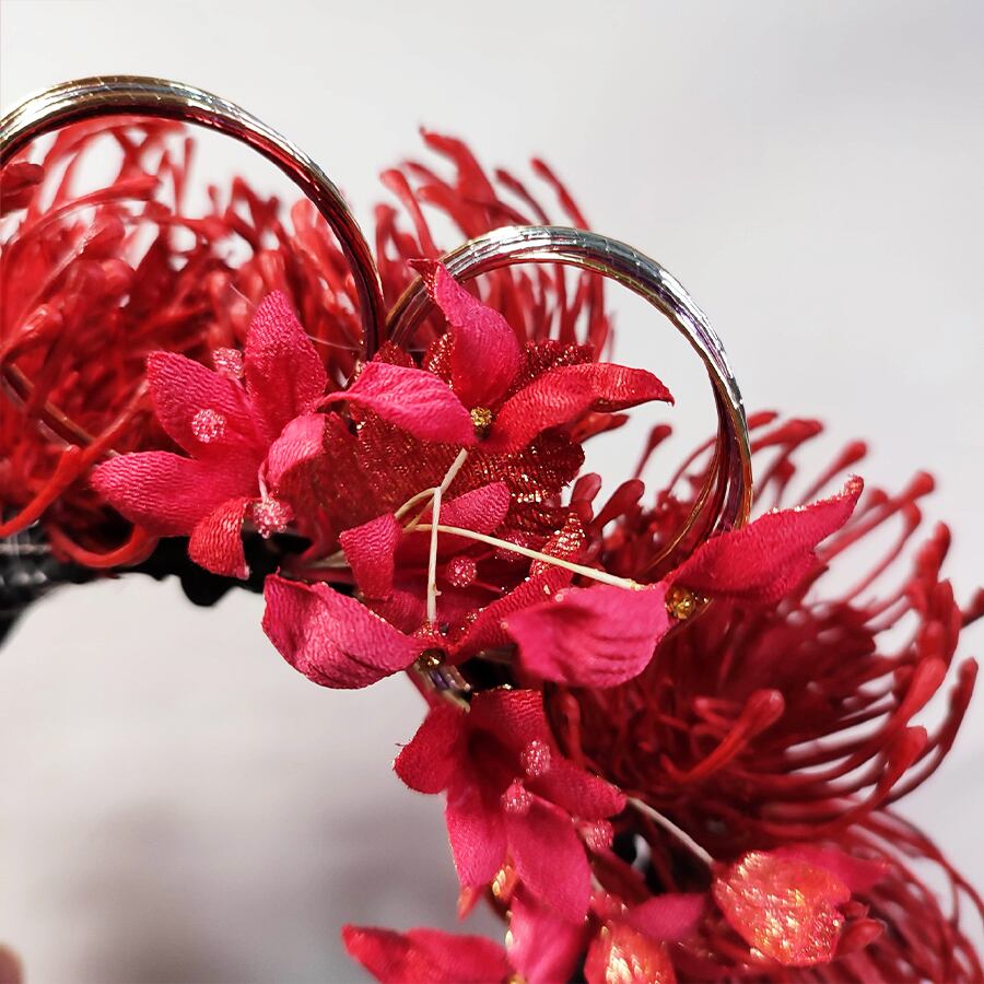 ◆赤い花の和装カチューシャ