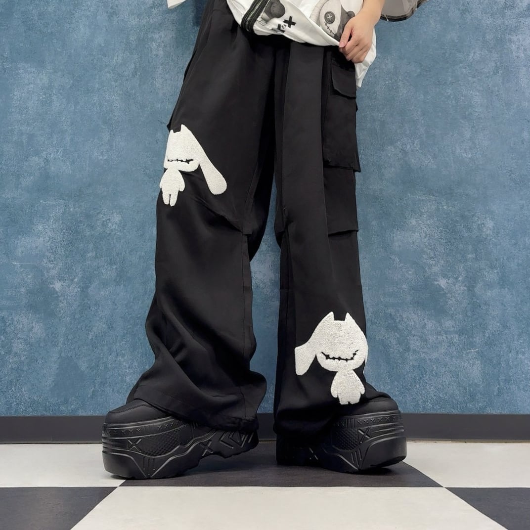 2ndDAY限定超大特価》立体パイル生地UNISEX WIDE CARGO PANTS | NIER