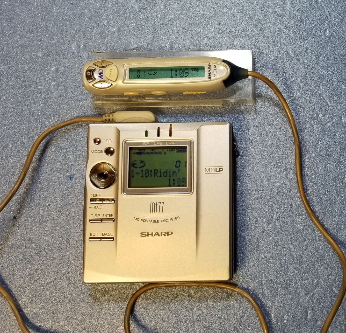 ジャンク　シャープ　MDプレイヤー　mt77 SHARP MDプレーヤー MD-MT77 ジャンク品 - メルカリ