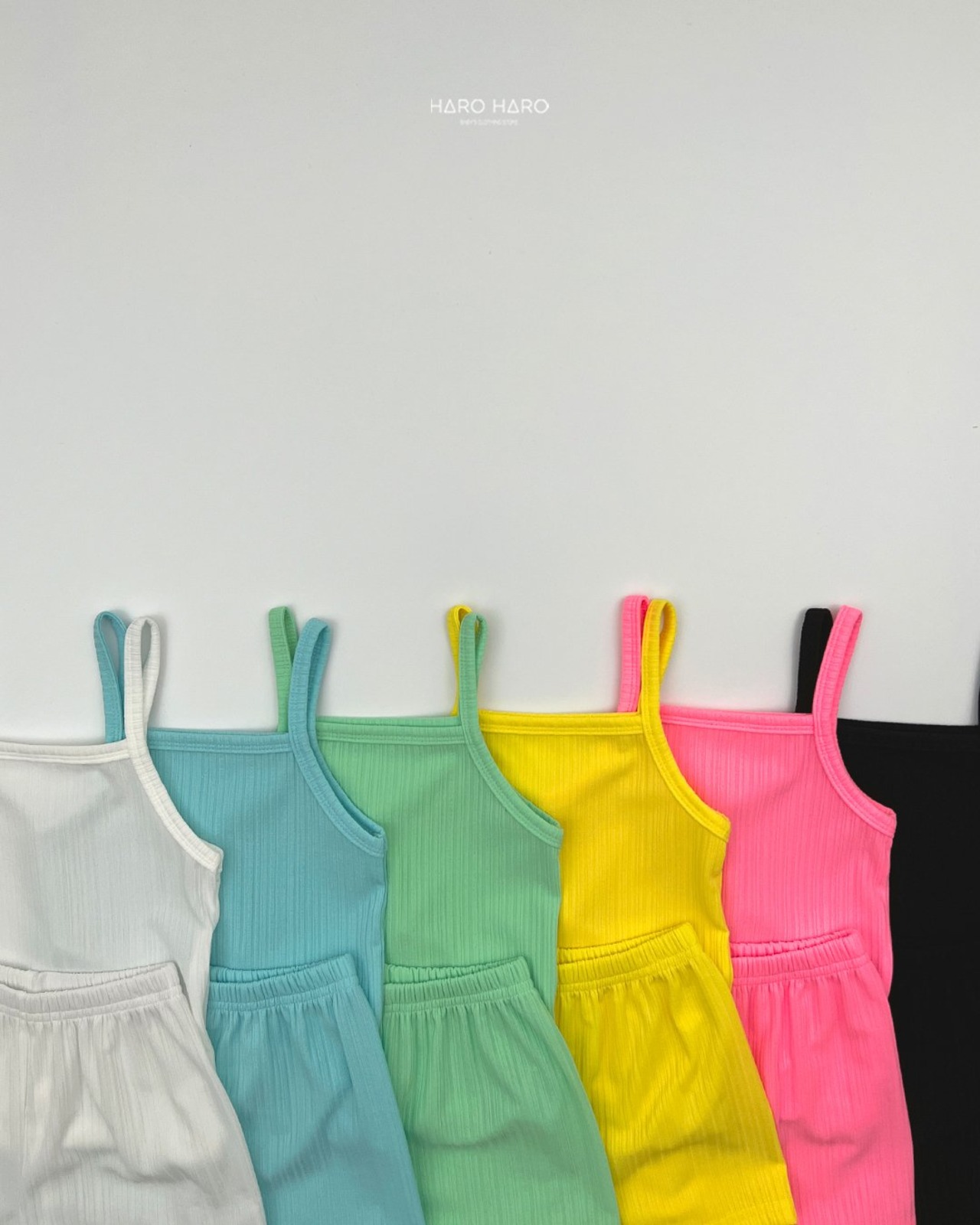 [HARO HARO] Pleated Sleeveless Set-up / [하로하로] 플리츠나시상하세트