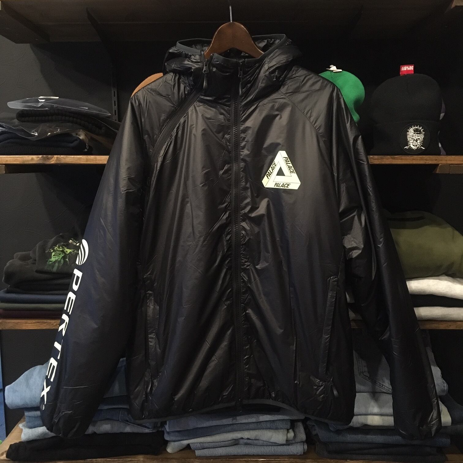 palace skateboards】-パレススケートボード-PERTEX QUANTUM JACKET ...