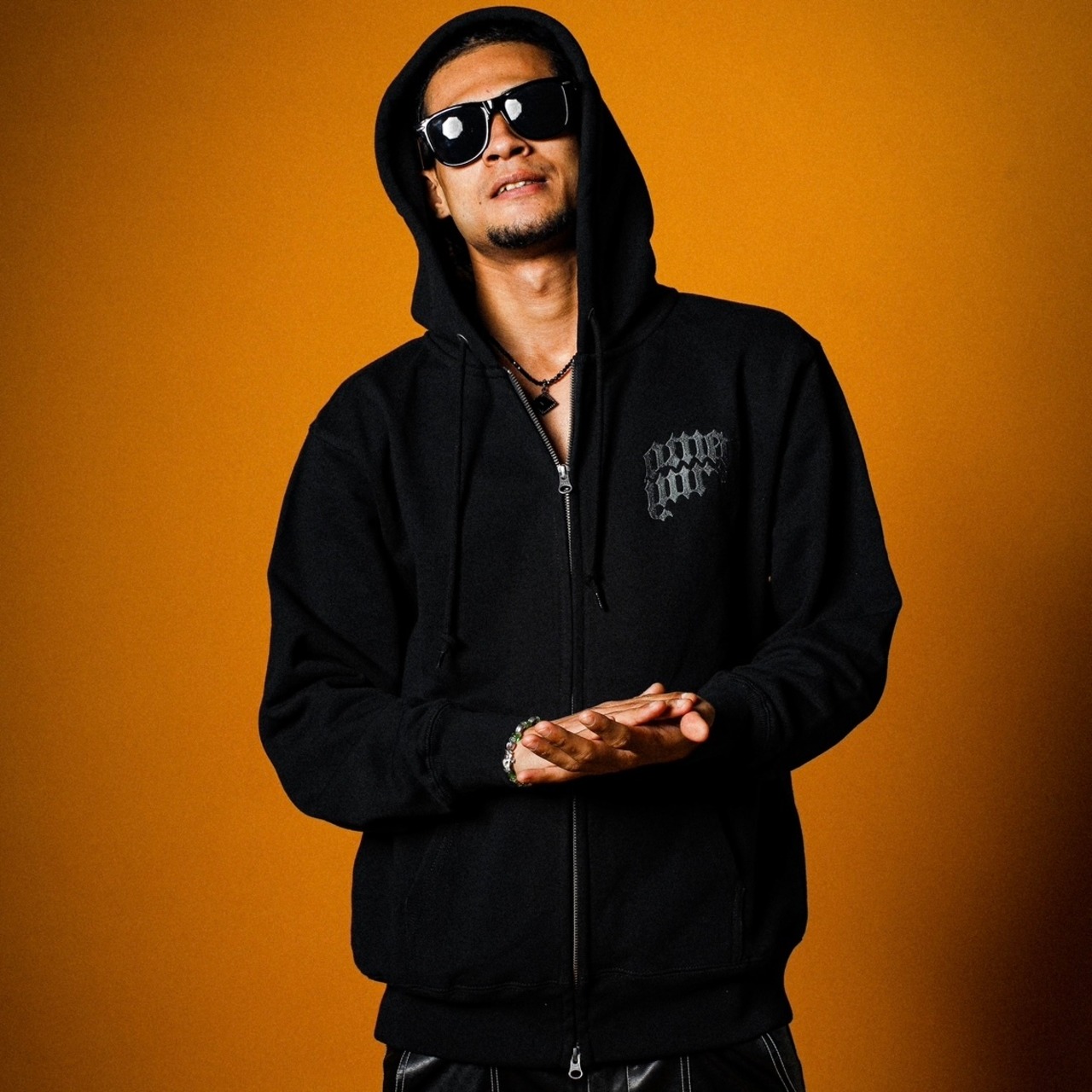 BLACK LETTER LOGO HEAVYWEIGHT ZIP HOODIE