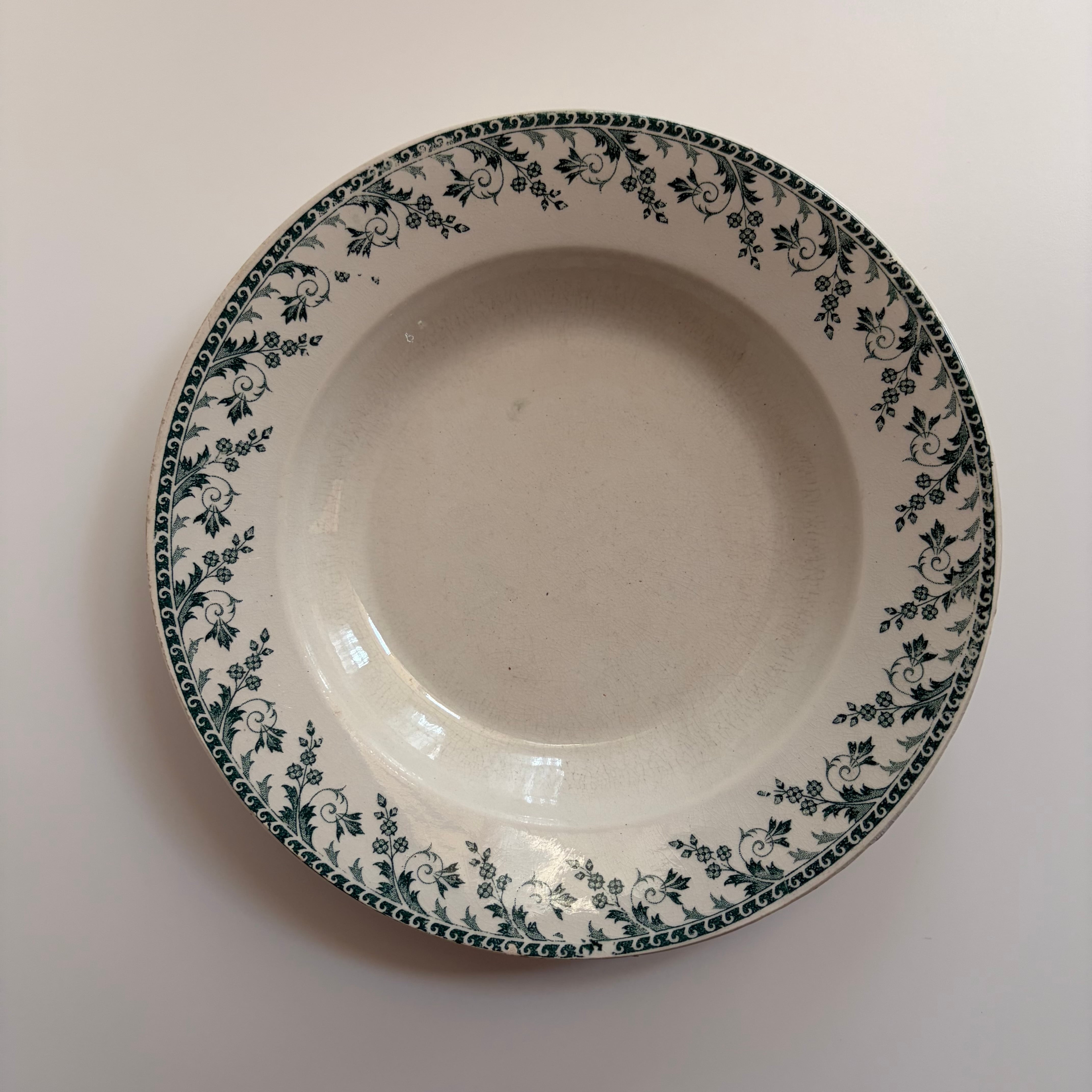 ジアン MONTIGNY（モンティニー）スーププレート（モスグリーンの蔓草