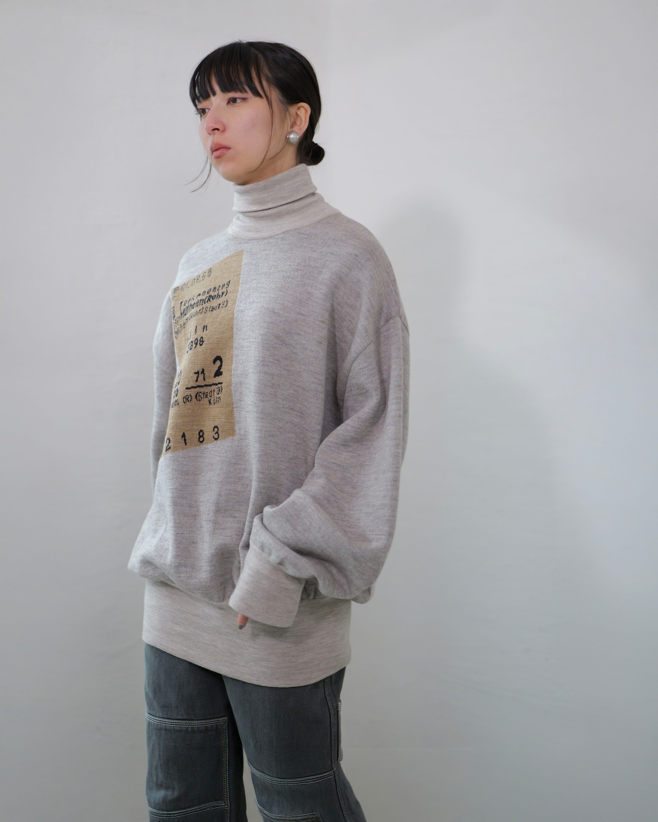 i’m here - Train Ticket Jacquard Turtle Knit ：Beige｜1968トレインチケット／ジャカード／アシンメトリー
