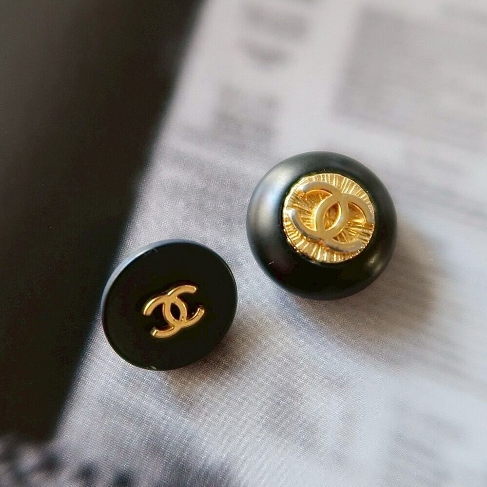 VINTAGE CHANEL BUTTON】ゴールドココマーク ブラック 15mm C-25052