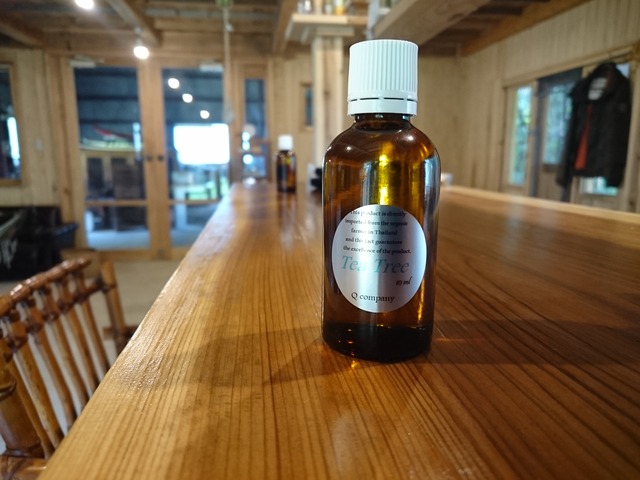 ハーブ精油　Tea Tree 50ml　落下式