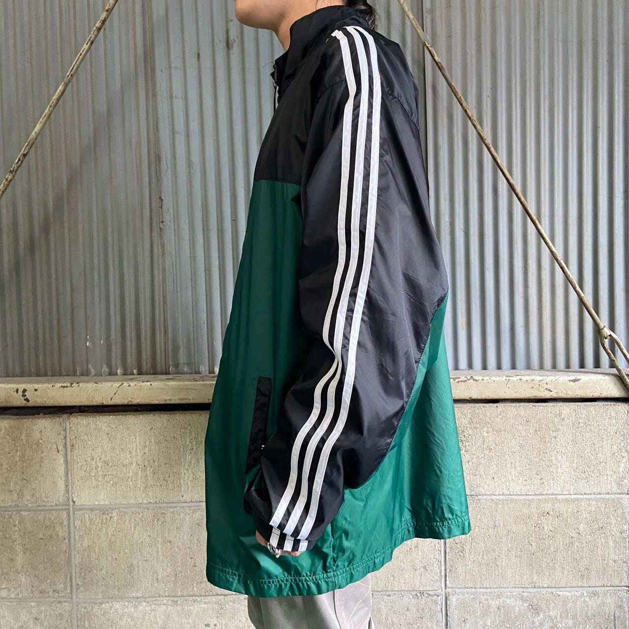 adidas アディダス　刺繍ロゴ　サイドライン　00s トラックジャケット