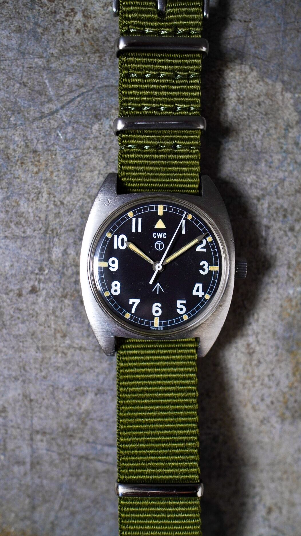 1976】CWC イギリス軍 W10《British Army 軍用時計 実物 ミリタリー 