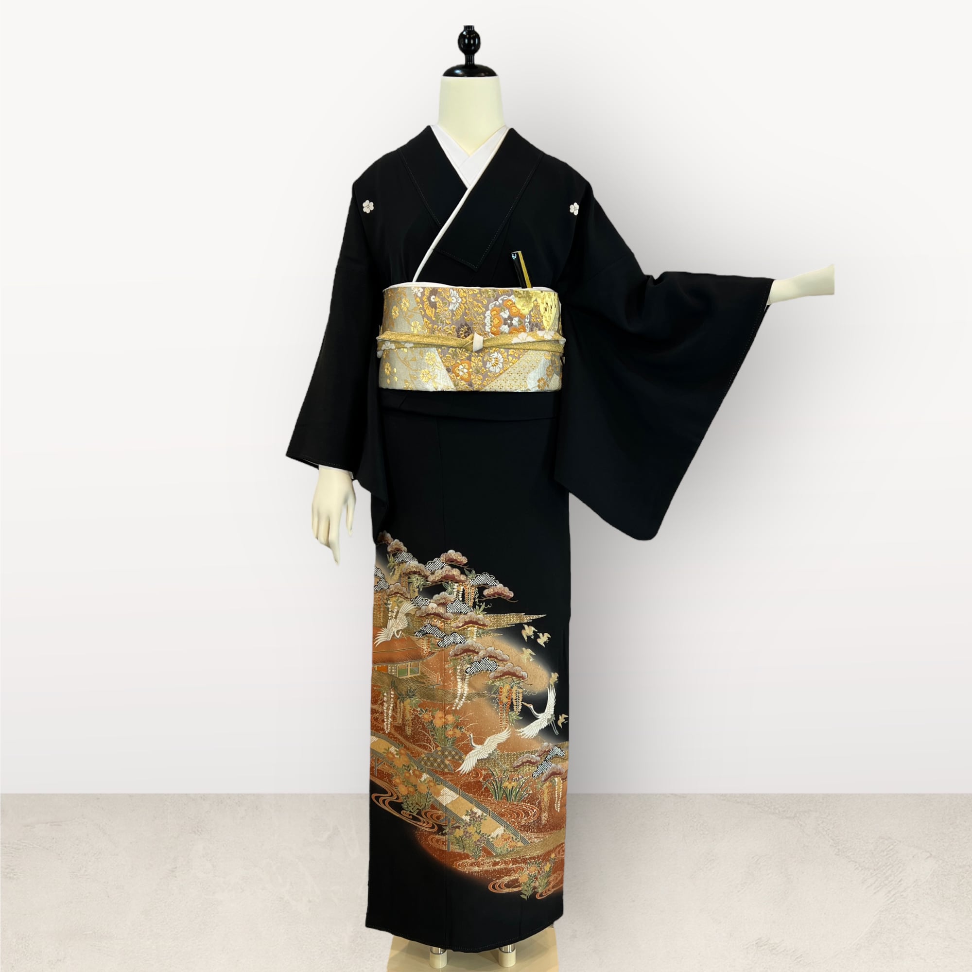 801　25%割引セール　正絹　飛鶴•花文様　友禅　黒留袖　５点フルセット 黒留袖レンタル フルセット 四季草花飛翔鶴霞文 Mサイズ 020 | きもの