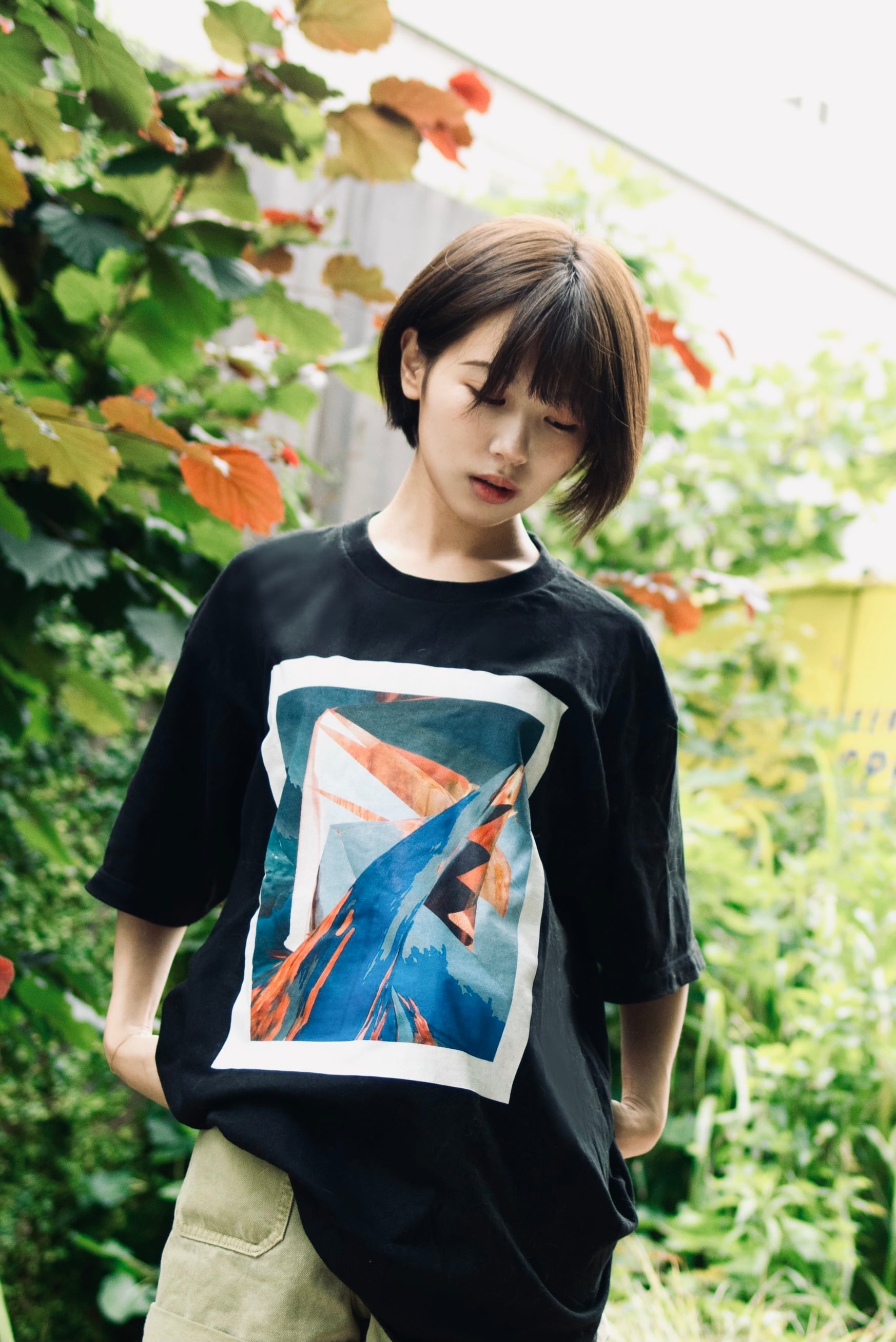 Tシャツ［カラフル氷山］