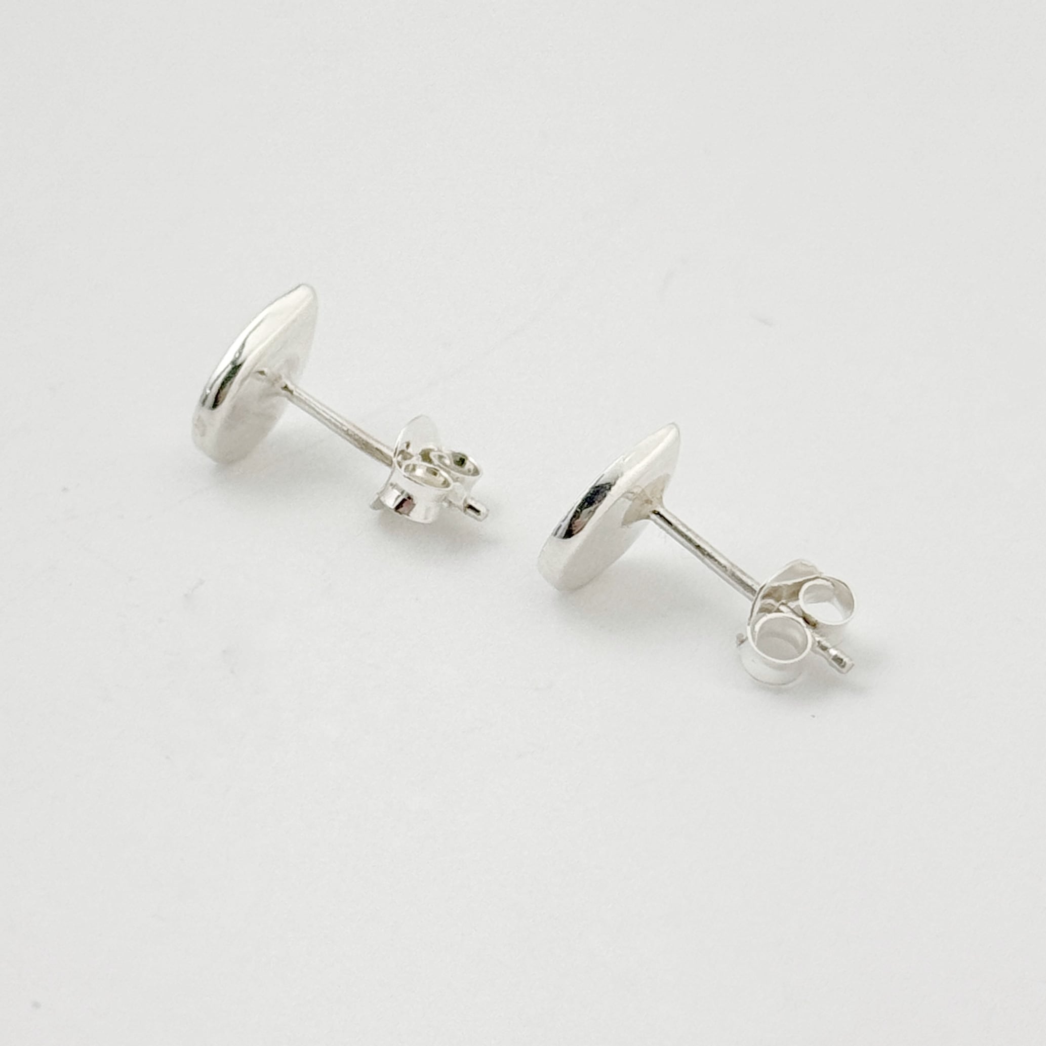 再入荷】白蝶貝 ドロップ スタッドピアス | 【公式通販】鎌倉の