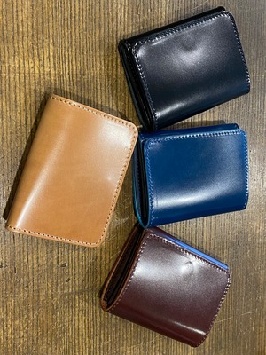 BARNS OUTFITTERS  CORDOVAN COMPACT WALLET