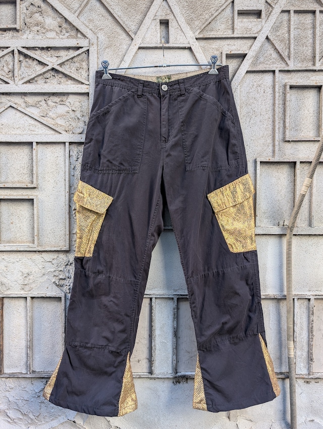 "OAKLEY" gold pockets custom cargo pants