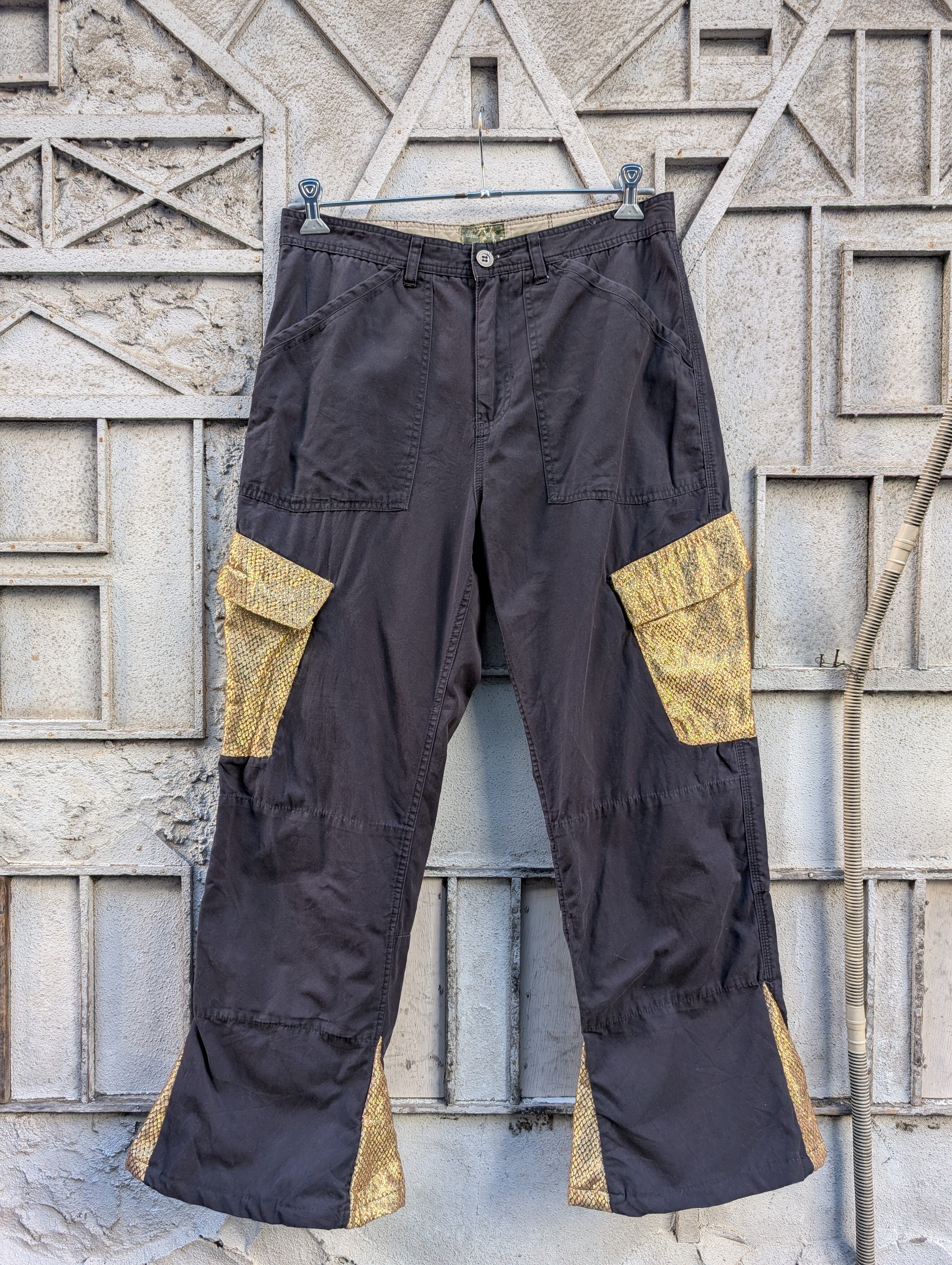 "OAKLEY" gold pockets custom cargo pants