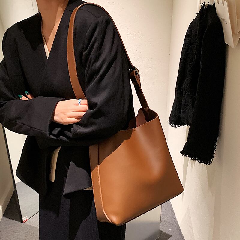 カジュアルショルダーバッグスタンダードオータムウィンター レトロ 秋物 冬物 Tiancai_Wing_Bag32936801421