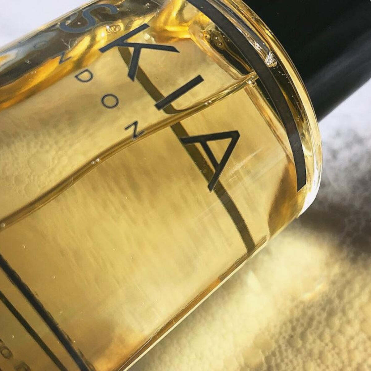 Vバスオイル（120mL） | OSKIA ｜オスキア 公式オンラインショップ