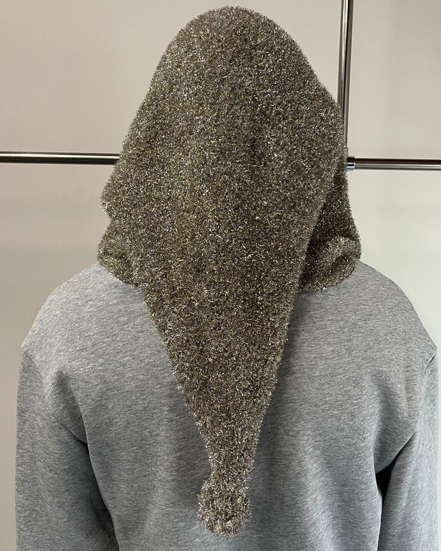 【26/AW Oscar Ouyang】Grey/Golden knit sparkly sleeping hat hoodie