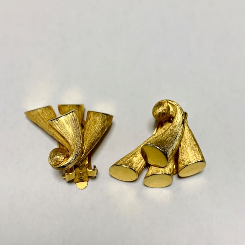 Vintage Kramer Modernist Earrings