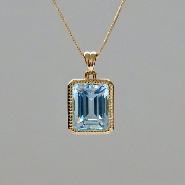 Aquamarine necklace / K18YG