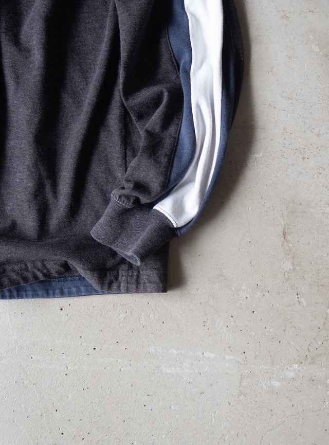 "NFL TEAM APPAREL" used Chicago Bears t-shirt