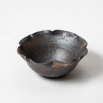 ［石渡 磨美 ］46　稜花麺鉢（黒唐金）