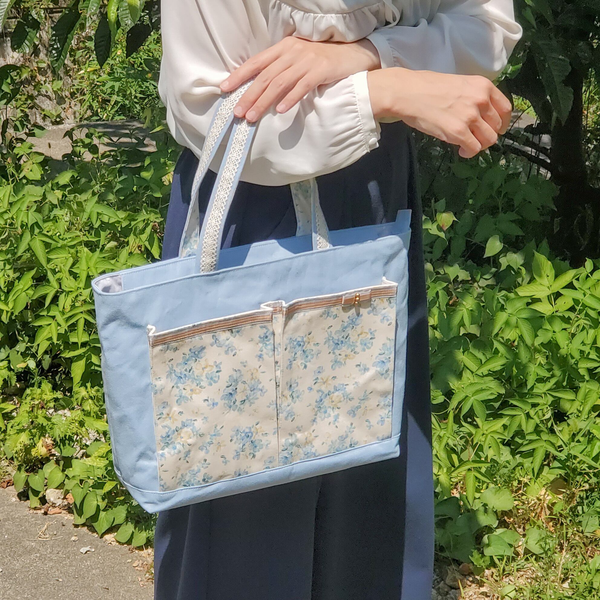 ちょうちょ舞う花柄トートバッグ | ミレポワール