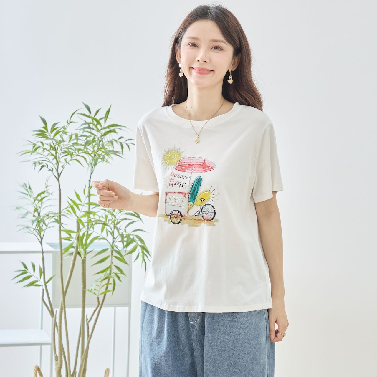 TRUBE サマータイムイラストプリント半袖Tシャツ【M~L】ホワイト
