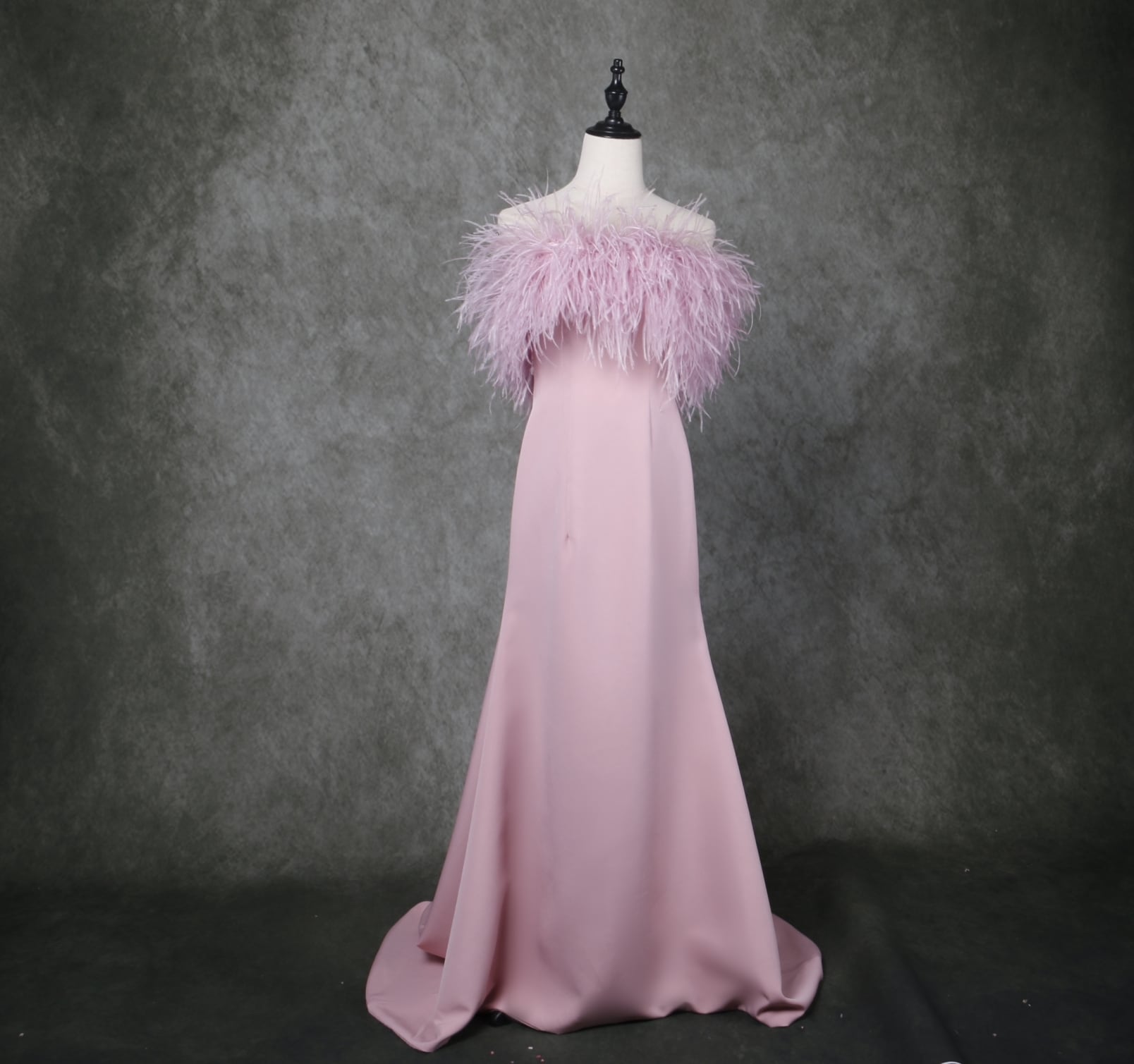 送料無料！人気上昇！ピンク カラードレス エンパイアライン