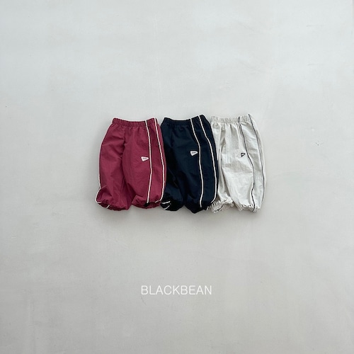 black bean［取寄］baby / shark pants 26autumn