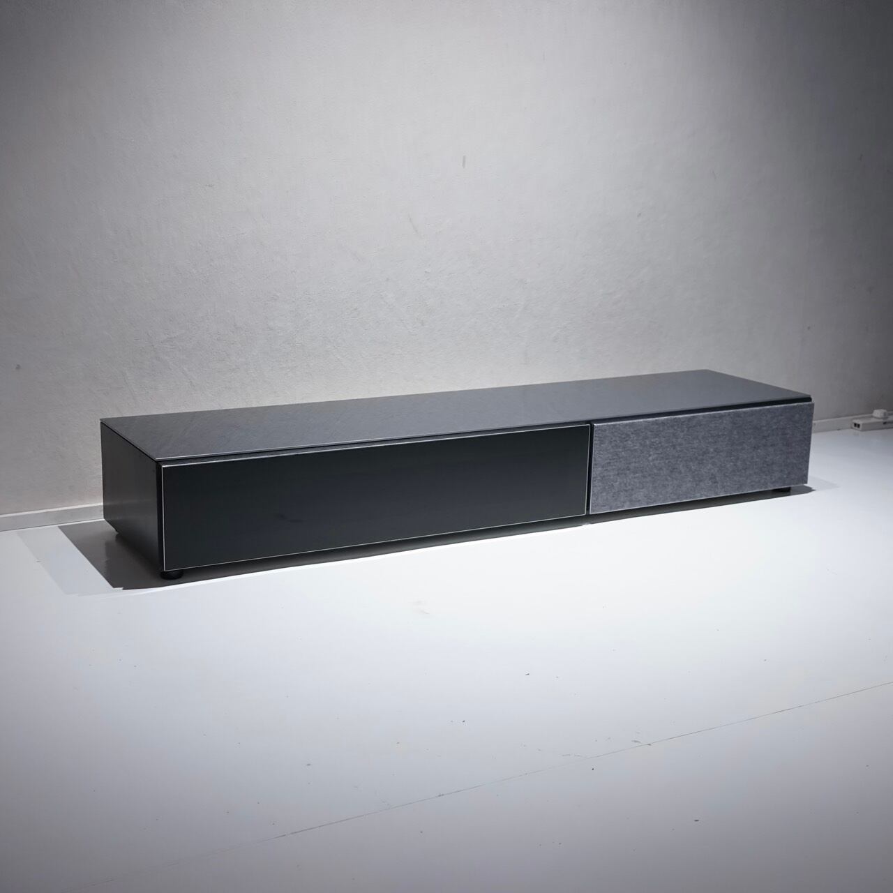 新品同様‼️ボーコンセプトBoConceptコペンハーゲンTVボードテレビボード Lugano TV/Hi-Fi ユニット ドロワー付 | Media unit | Lugano | Morten