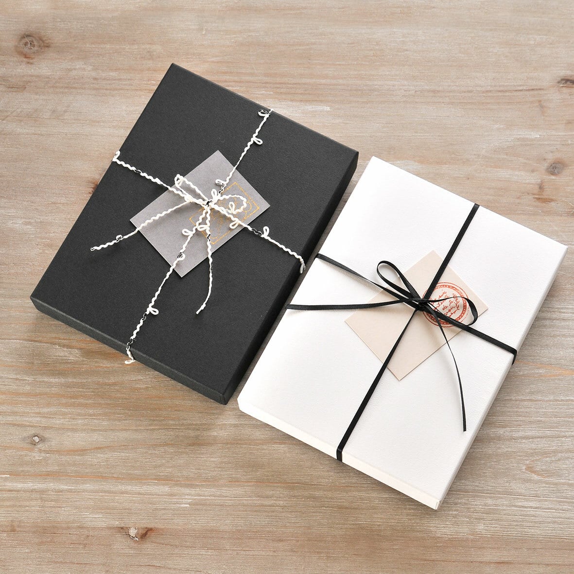 ギフトボックス 貼り箱 A6対応 綿・薄紙付 125×168×26㎜ 1個 日本製 B114•B115