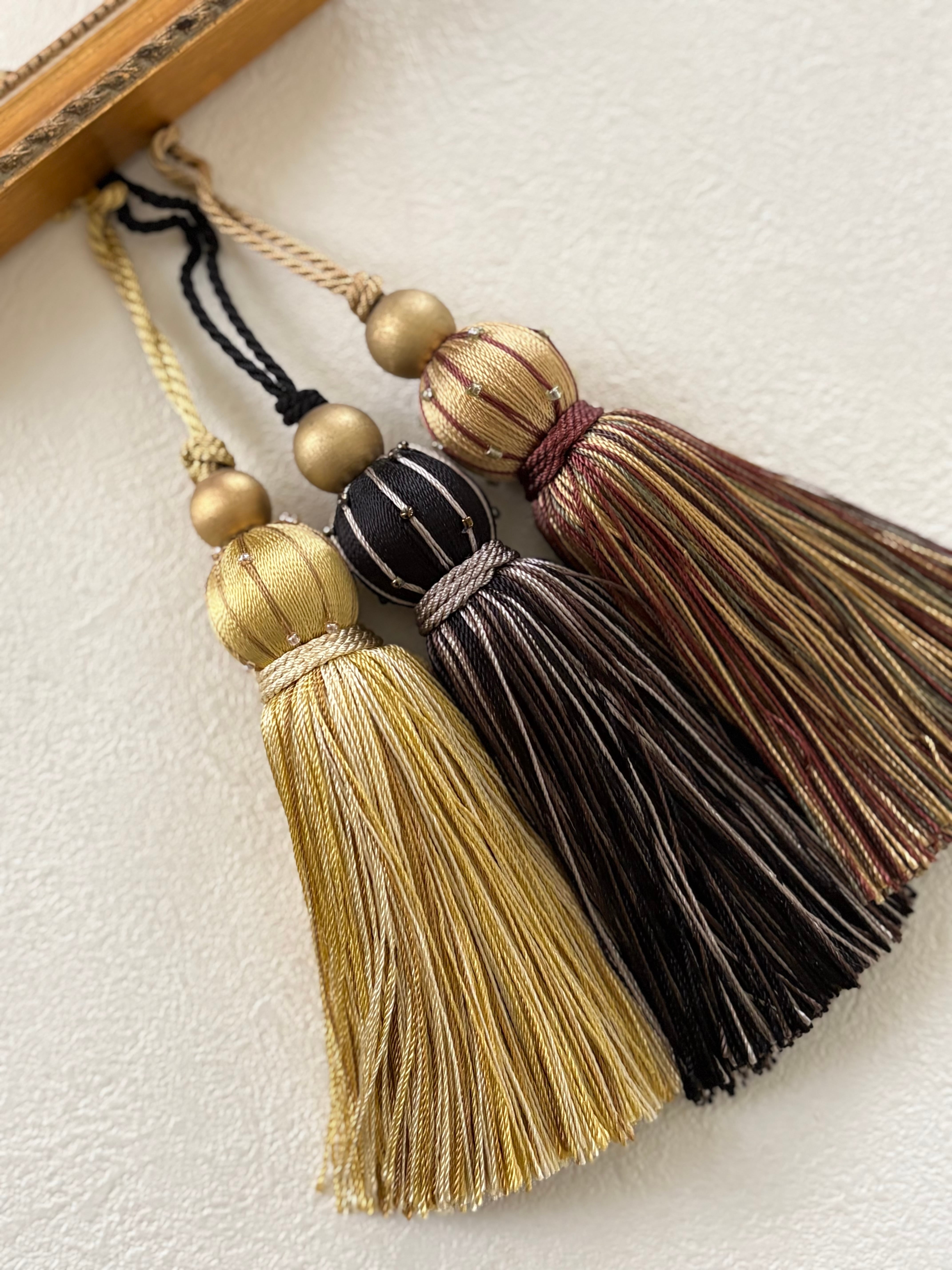 輸入デザインタッセル 12.5cm イエローゴールド/ブラック/ブラウンゴールド カルトナージュ インテリア チャーム