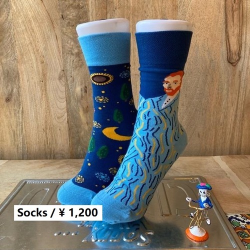 TOPANGA SOCKS Lady's　アシンメトリーソックス　gogh　ゴッホ　ブルー　ひまわり　月夜　アートソックス　　靴下　ユニーク　プチギフト　クルーソックス