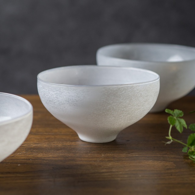 白のうつわ ボウル 碗（ガラスの器・鉢・どんぶり）／小宮 崇