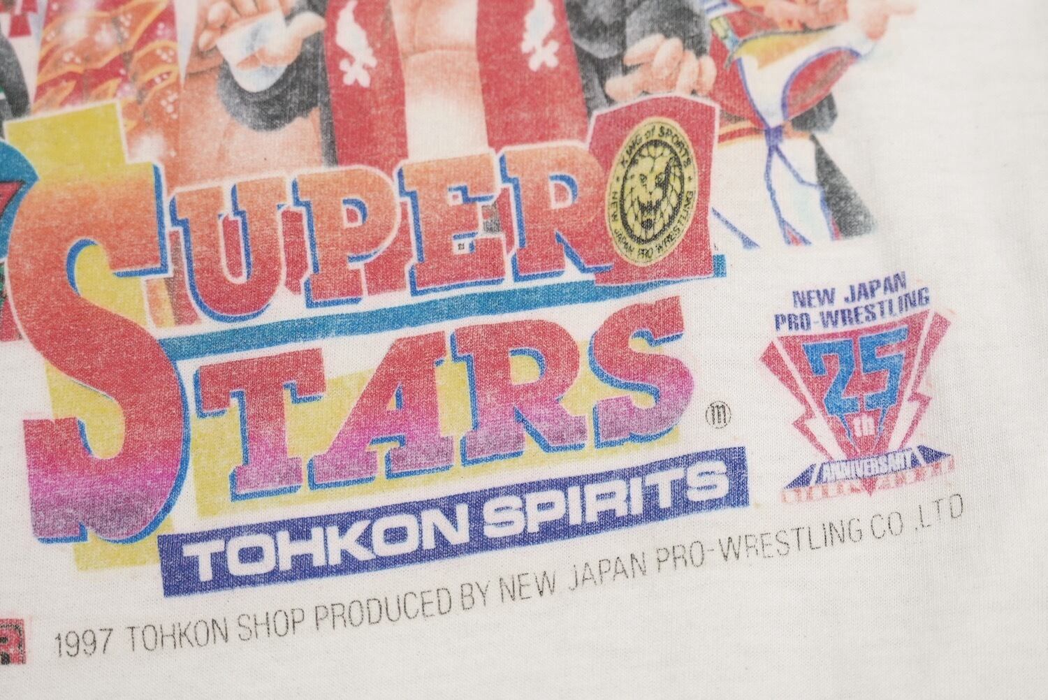 4275 新日本プロレス 25周年 スーパースターズ Tシャツ 1997年 90s
