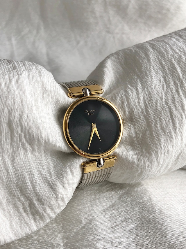 Christian Dior クリスチャン ディオール 腕時計 シルバー ステンレススチール クウォーツ 3026 vintage ヴィンテージ オールド ac3s4v