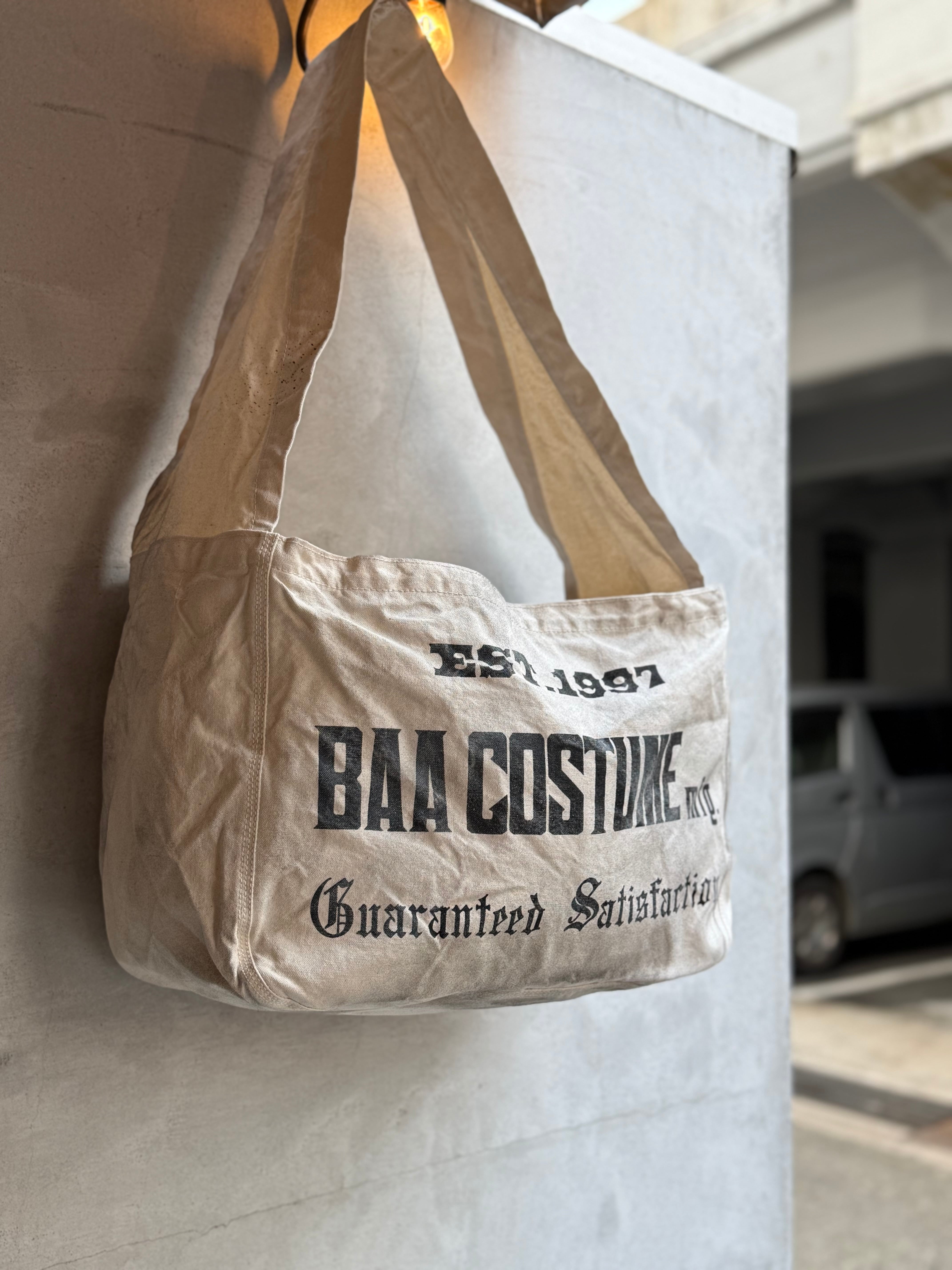 LABORDAY × BAA SIGNATURE NEWS PAPER BAG Natural/Black Color | BOW
